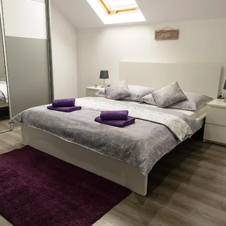 Nisa * Нова-Лесна