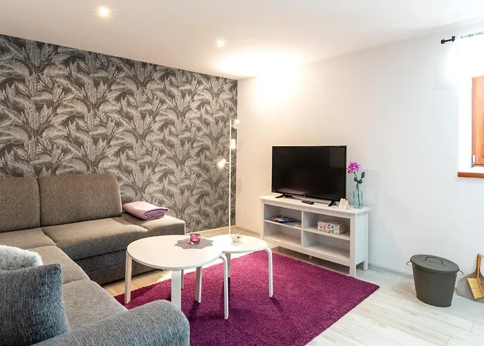 Apartmany Nisa * Нова-Лесна