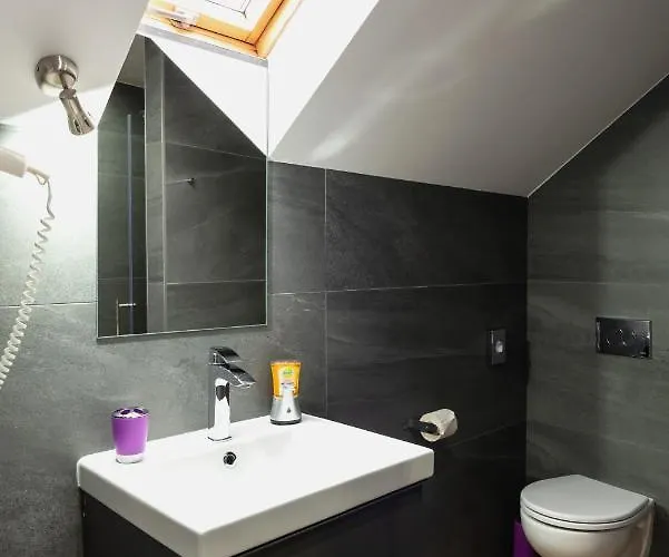 Apartmany Nisa Нова-Лесна
